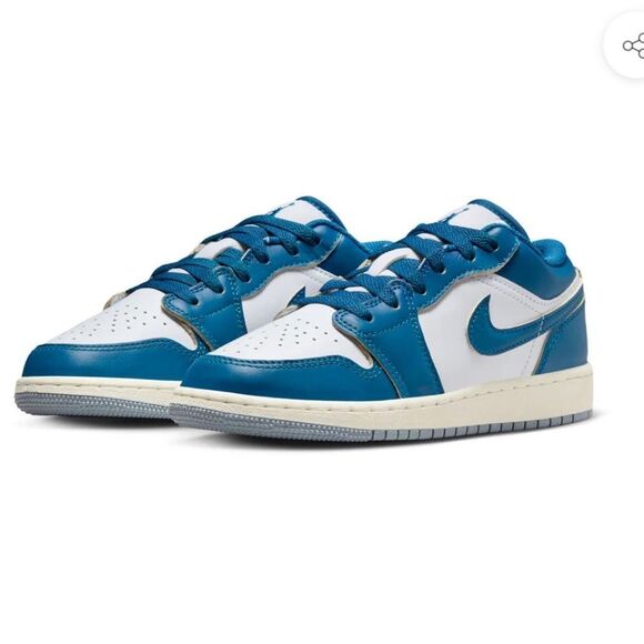 Nike KIDS AIR JORDAN 1 LOW SE 'INDUSTRIAL BLUE 6.5Y - Picture 1 of 16
